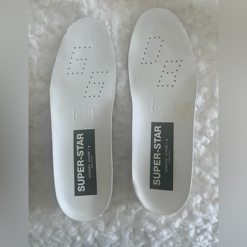 Ltd Edition Golden Goose Superstars - Picture 10 of 14